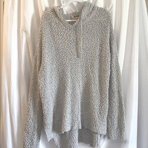 Popcorn pullover with hoodie